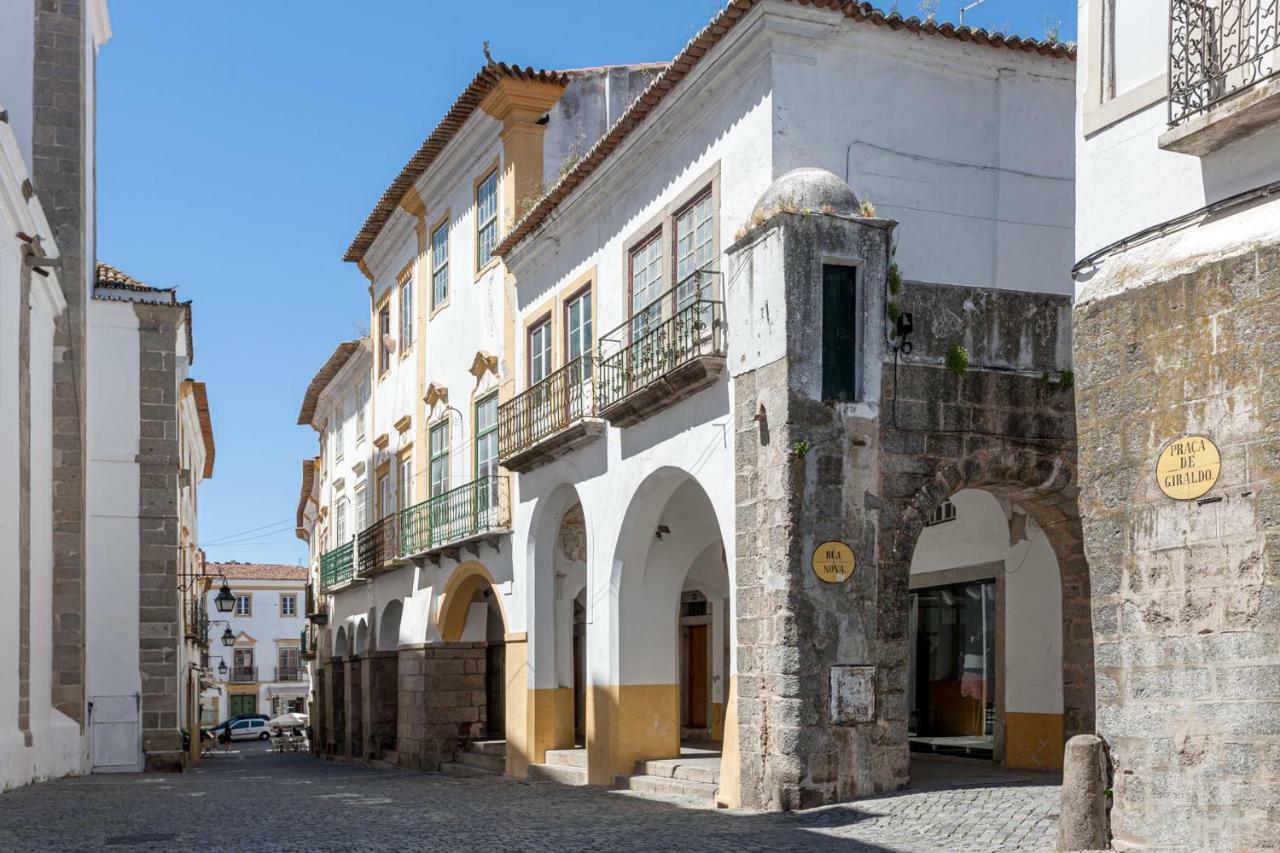 Casa Das Arcadas, Com Free Garagem - Praca De Giraldo Evora Exterior photo